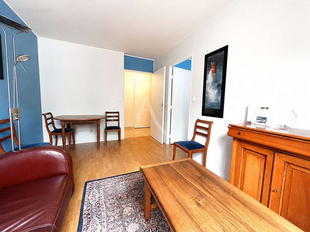 Appartement à PARIS-20E