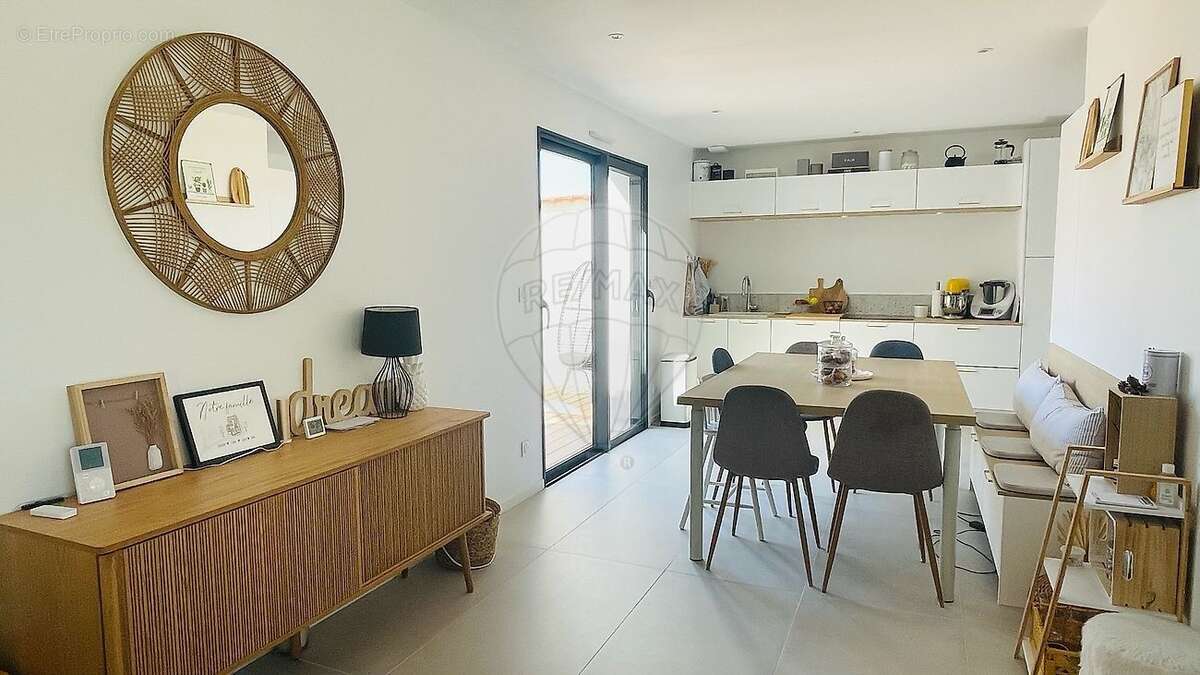 Maison à VAUX-SUR-MER