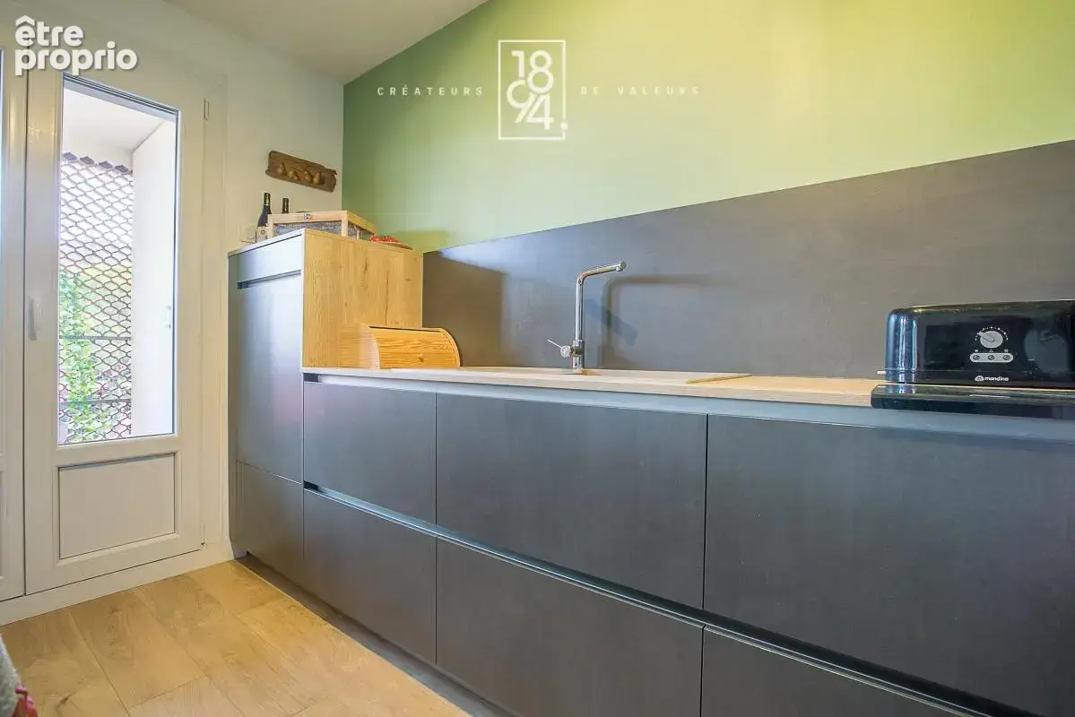 Le Cabot  Superbe T2 rénové de 54 m² – Dernier étage avec ascenseur – Calme – Terrasse de 18 m² vue sur jardin - photo 12