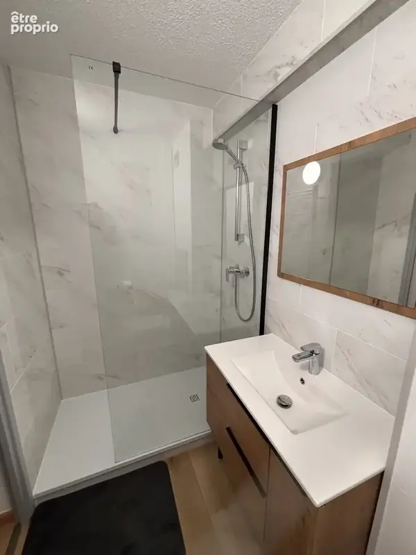 Appartement 4 couchages, Place de la Madeleine, skis aux pieds - photo 4