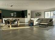 Maison à SAINTE-SOULLE