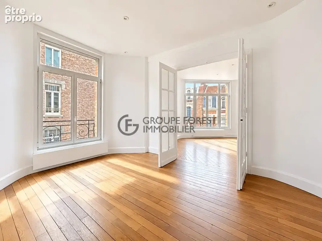 Appartement 4 pièces 85 m² à vendre à La Madeleine (59110) - photo 2