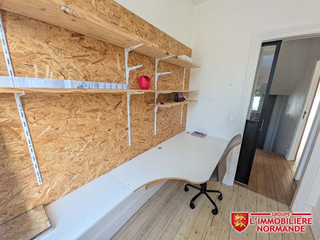 Maison à LIMETZ-VILLEZ