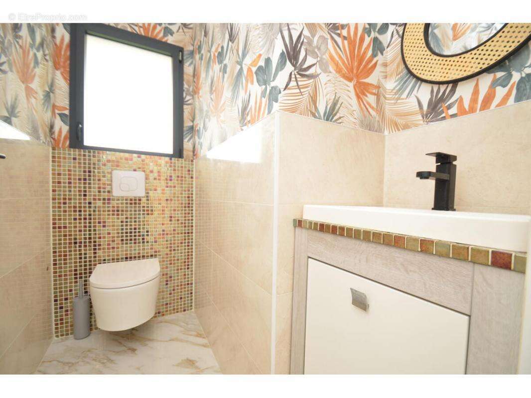 Maison à SAINT-SEURIN-SUR-L&#039;ISLE