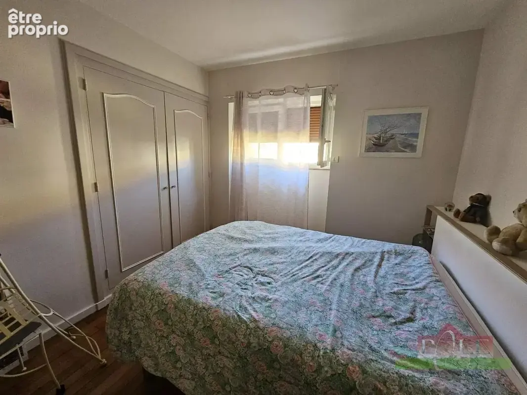 VIENNE, Appartement T4 de 116m² avec terrasse de 15 m² et  2 pkgs. et - photo 13