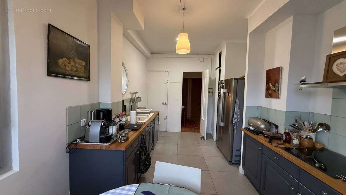 Appartement à MARSEILLE-8E