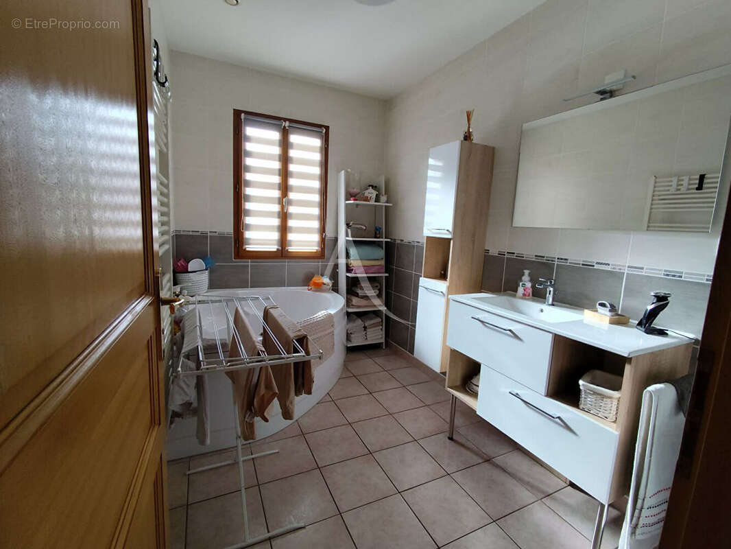 Maison à HALLINES