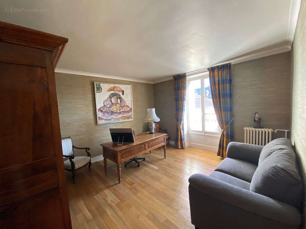 Maison à L&#039;ISLE-ADAM