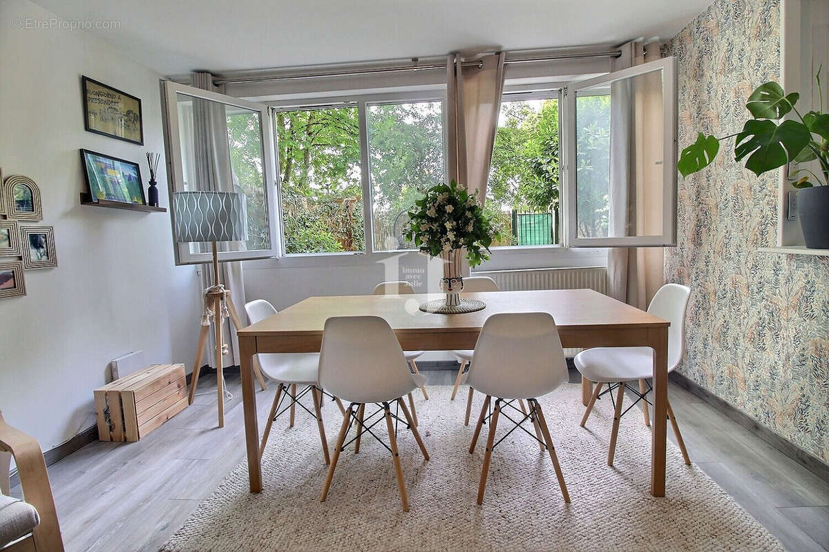Appartement à EPINAY-SUR-SEINE