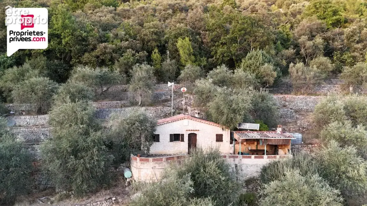Terrain à SAINT-CEZAIRE-SUR-SIAGNE