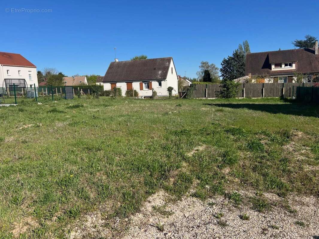 Appartement à HOUDAN