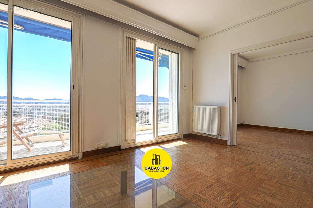 Appartement à MARSEILLE-8E
