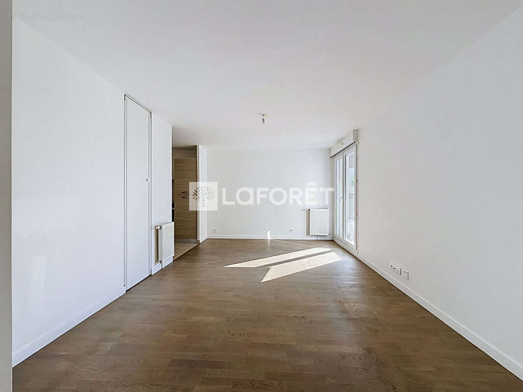 Achères - Appartement 2 pièces de 48 m² avec balcon et parking - photo 3