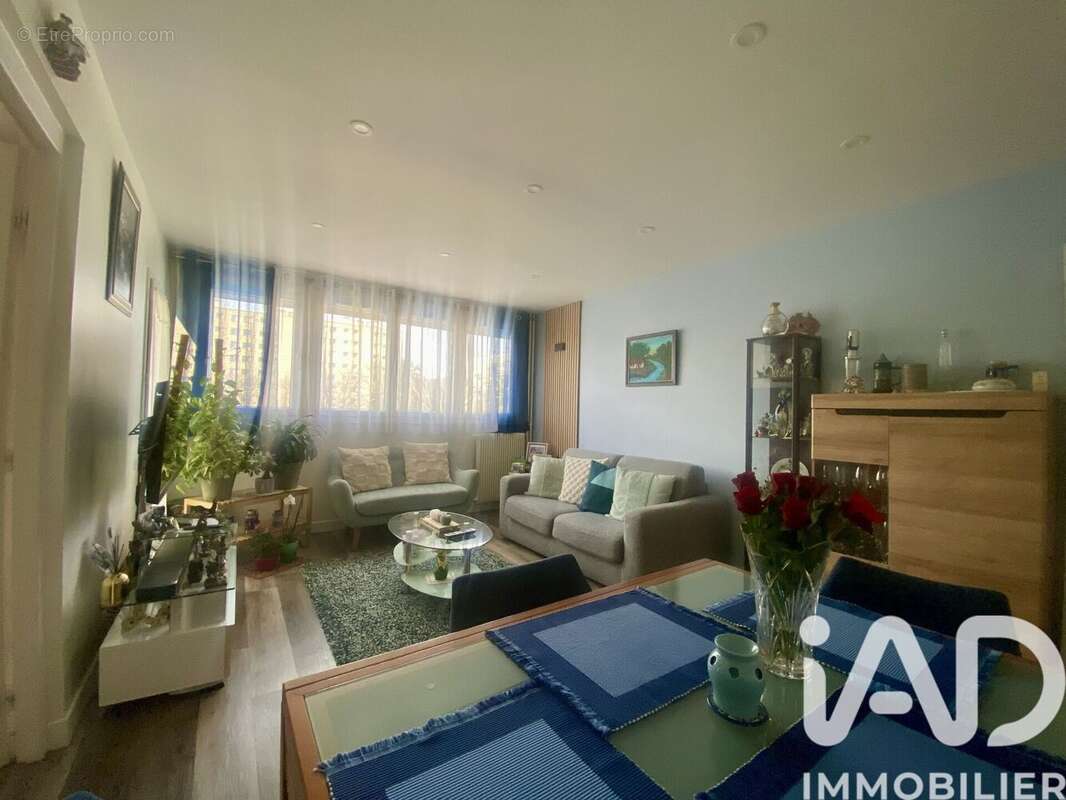 Photo 2 - Appartement à NEUILLY-SUR-MARNE