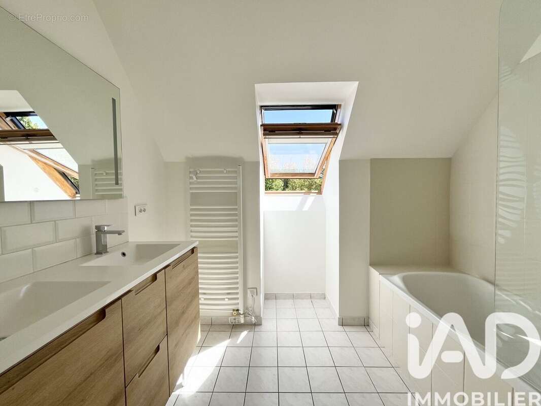 Photo 8 - Maison à MONTEVRAIN