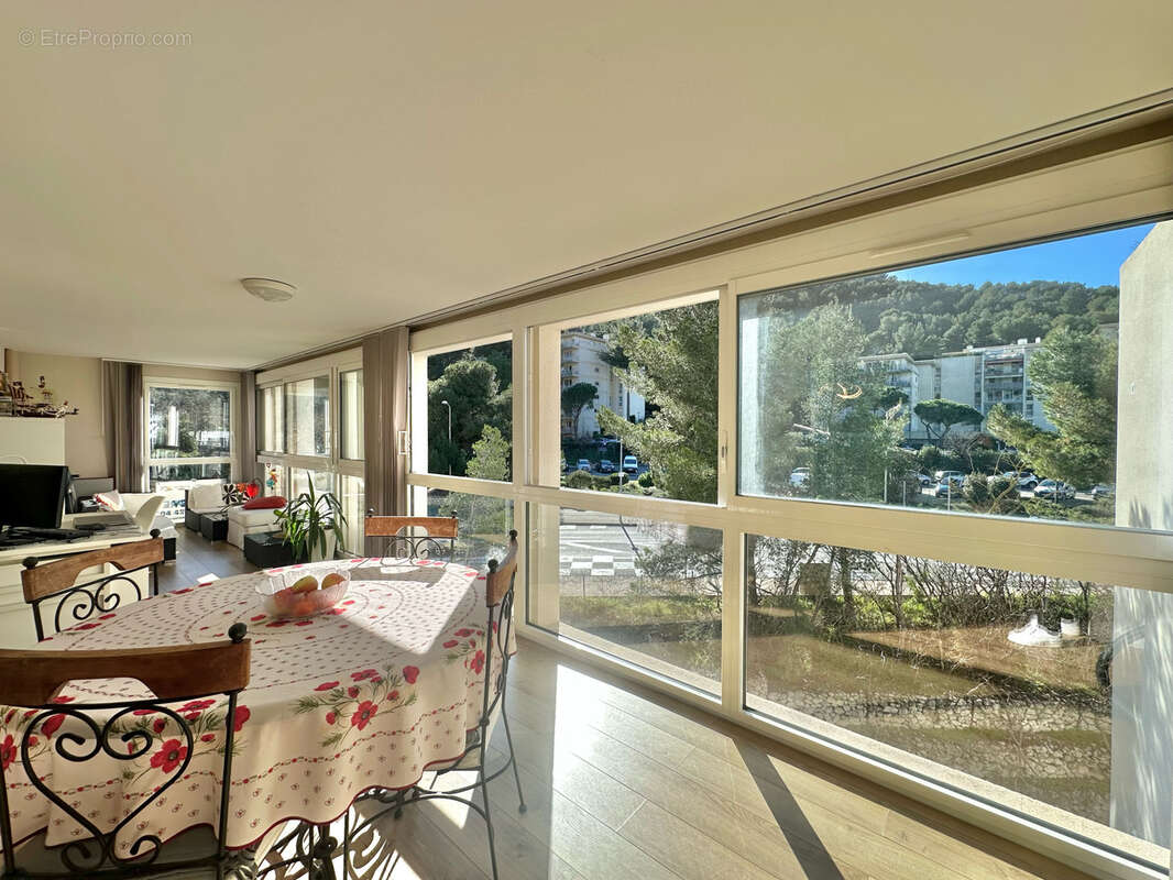 Appartement à MARSEILLE-9E