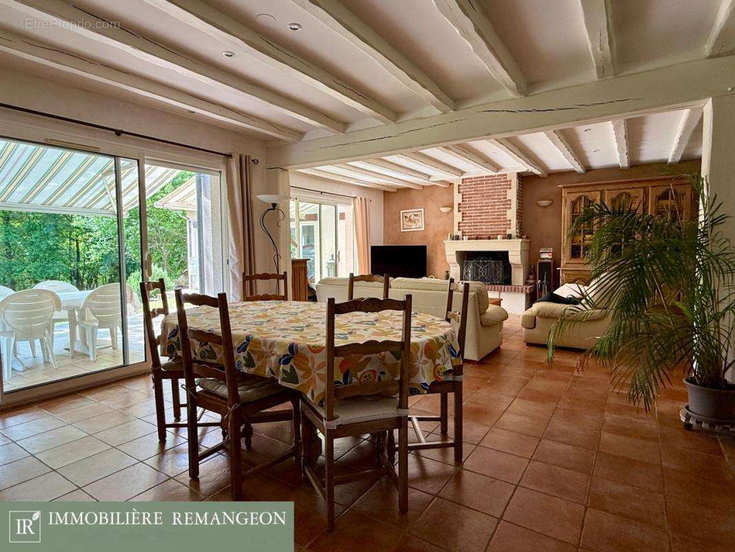 Maison à MEREAU