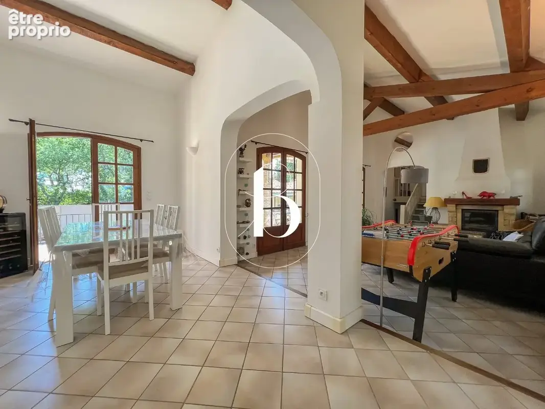 Maison 225 m² à Goudargues  - photo 13