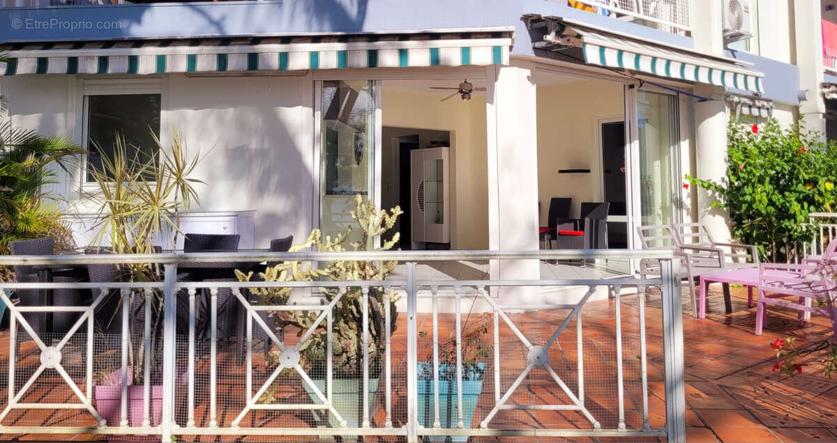 Appartement à LE GOSIER