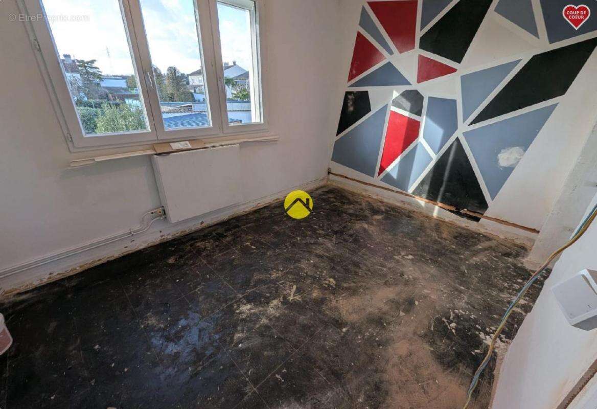 Maison à SAINT-DOULCHARD