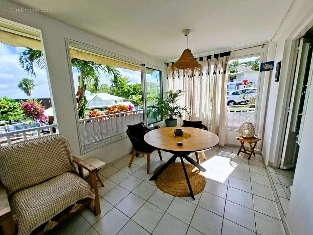 Appartement à LES TROIS-ILETS