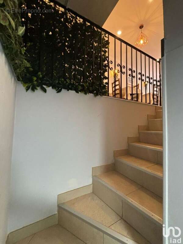 Photo 8 - Commerce à PARIS-19E