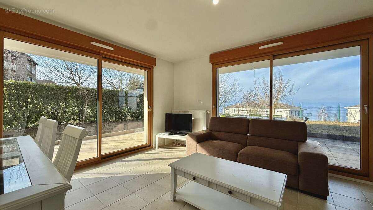 Appartement à EVIAN-LES-BAINS