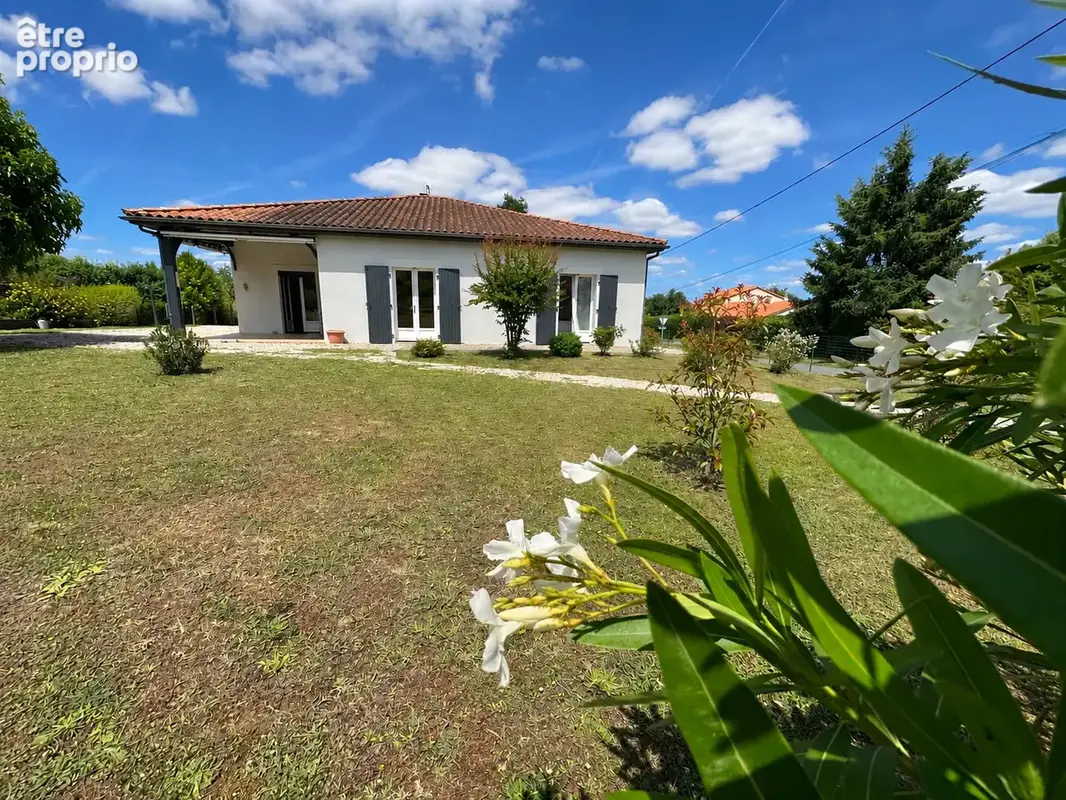 Photo Maison à Saint-Aulaye au prix de 204 000€