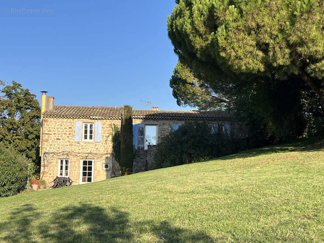 Maison à SAINT-GEORGES-LES-BAINS