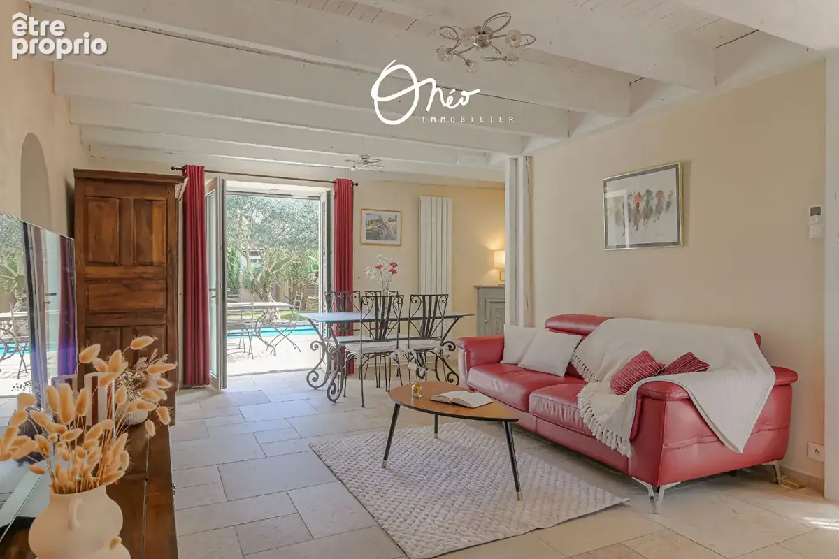 Mions - Coeur village / Château - Maison de charme 4 pièces avec piscine et garage - photo 10