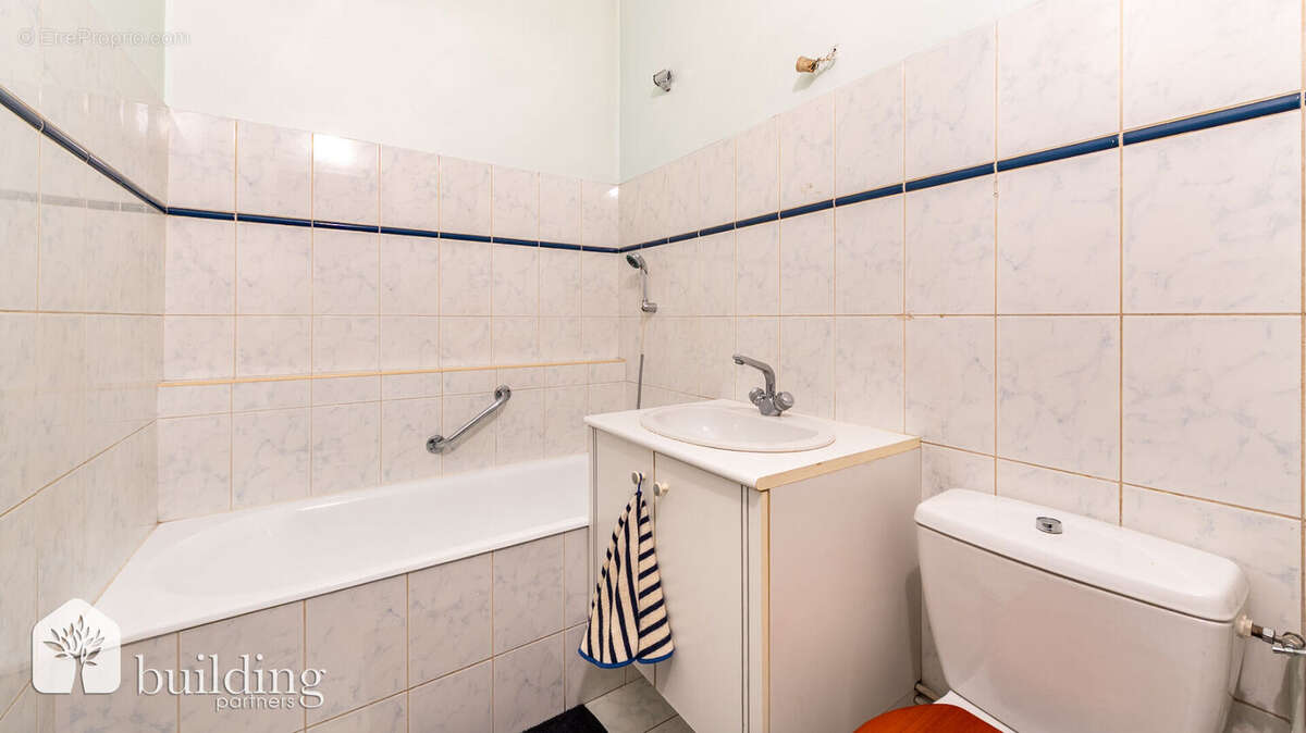 Appartement à COURBEVOIE