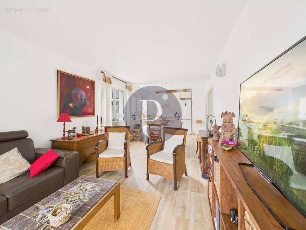 Appartement à VERRIERES-LE-BUISSON