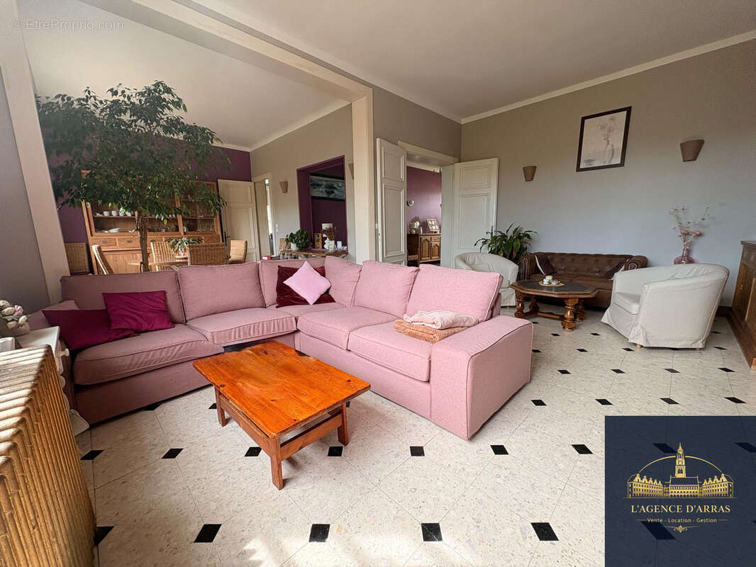 Maison de maître de caractère  171 m2 sur parcelle de 1000 m2  Prix raisonnable pour un bien d'exception - photo 6