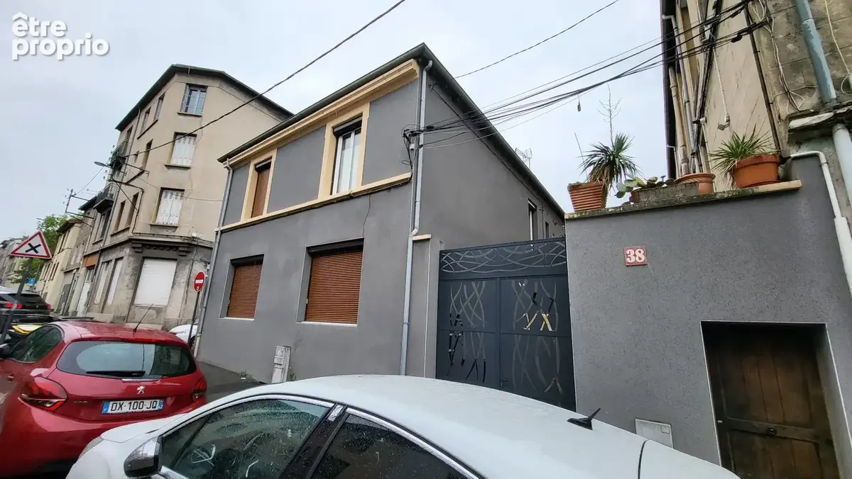 Appartement à SAINT-ETIENNE