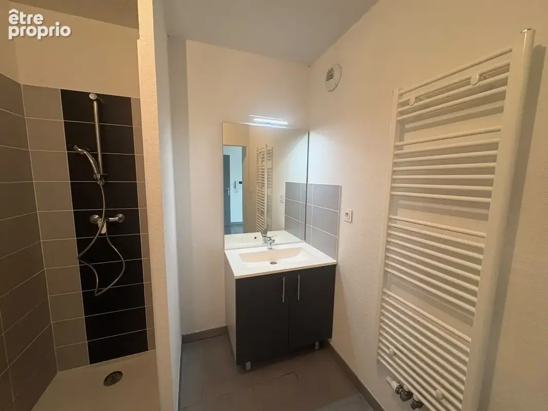 Studio à Saint-Jory avec balcon et parking vendu libre ! - photo 3