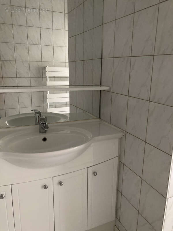 Appartement à GRAND-CHARMONT