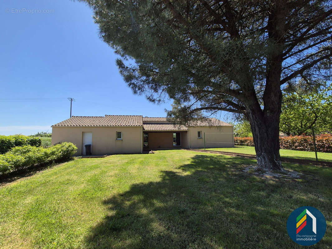 Maison à LA MEILLERAIE-TILLAY