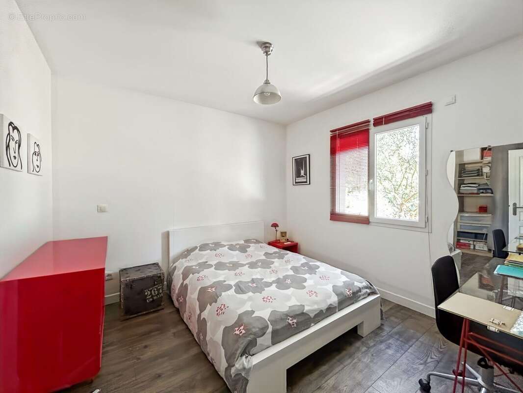 Maison 124 m² à L'isle-Jourdain  - photo 8