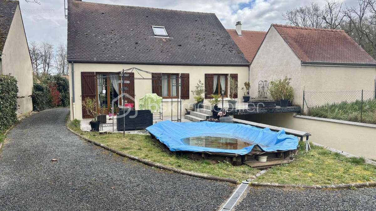 Maison à LARCHANT