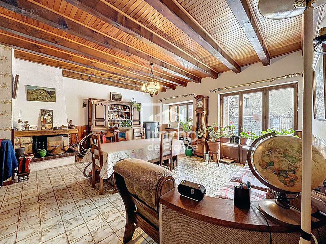 Maison à CHARIX