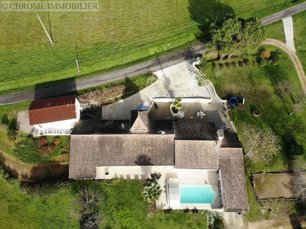 Maison à MAUVEZIN-SUR-GUPIE