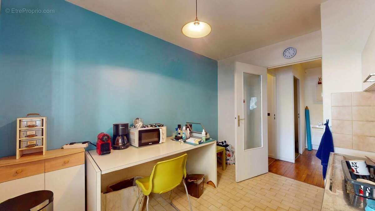  Lyon 3ᵉ – Limite Lyon 6ᵉ  Spacieux T3 de 72 m² avec parking, cave, ascenseur et jardin commun - photo 8