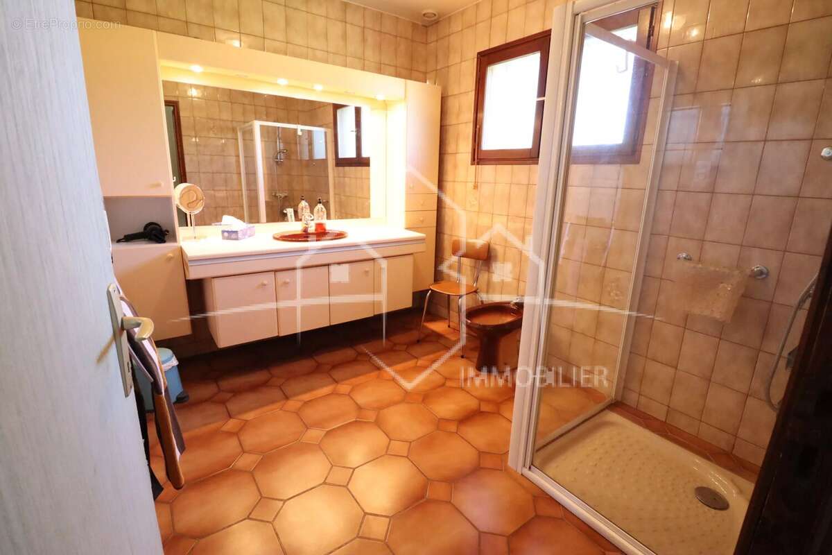 Maison à BEAUREPAIRE