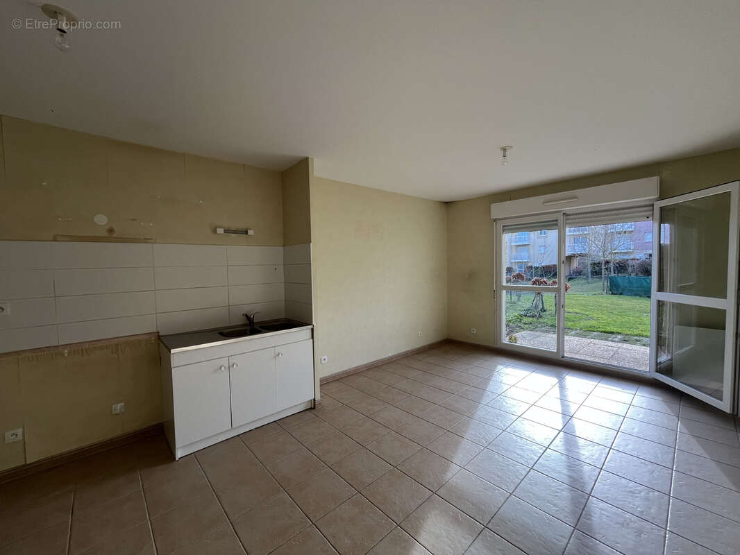 Appartement à PORT-EN-BESSIN-HUPPAIN