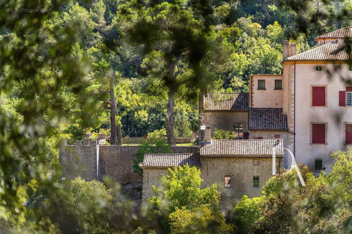 Appartement à VAUVENARGUES
