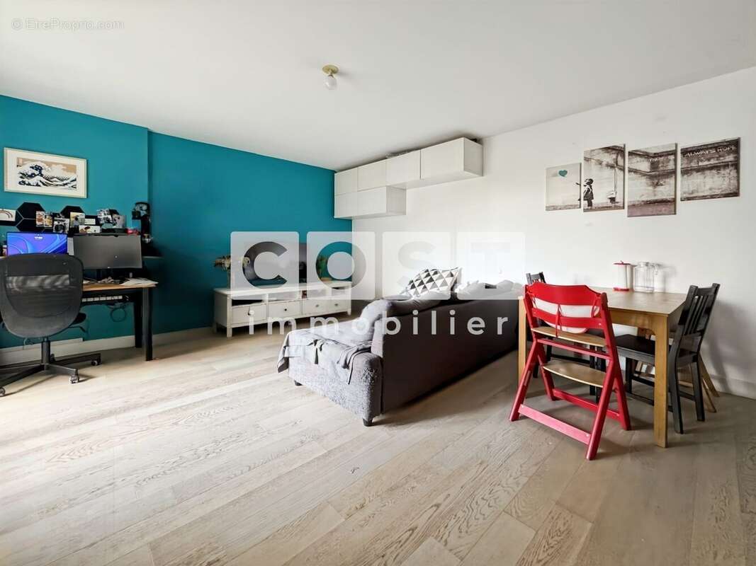 Appartement à GENNEVILLIERS