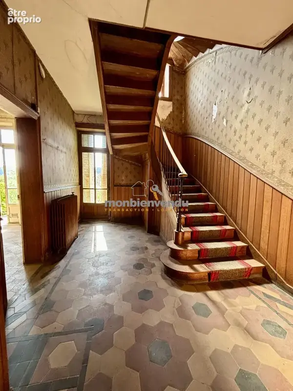 Maison 10 pièces 250 m² à vendre à Aurillac (15000) - photo 8
