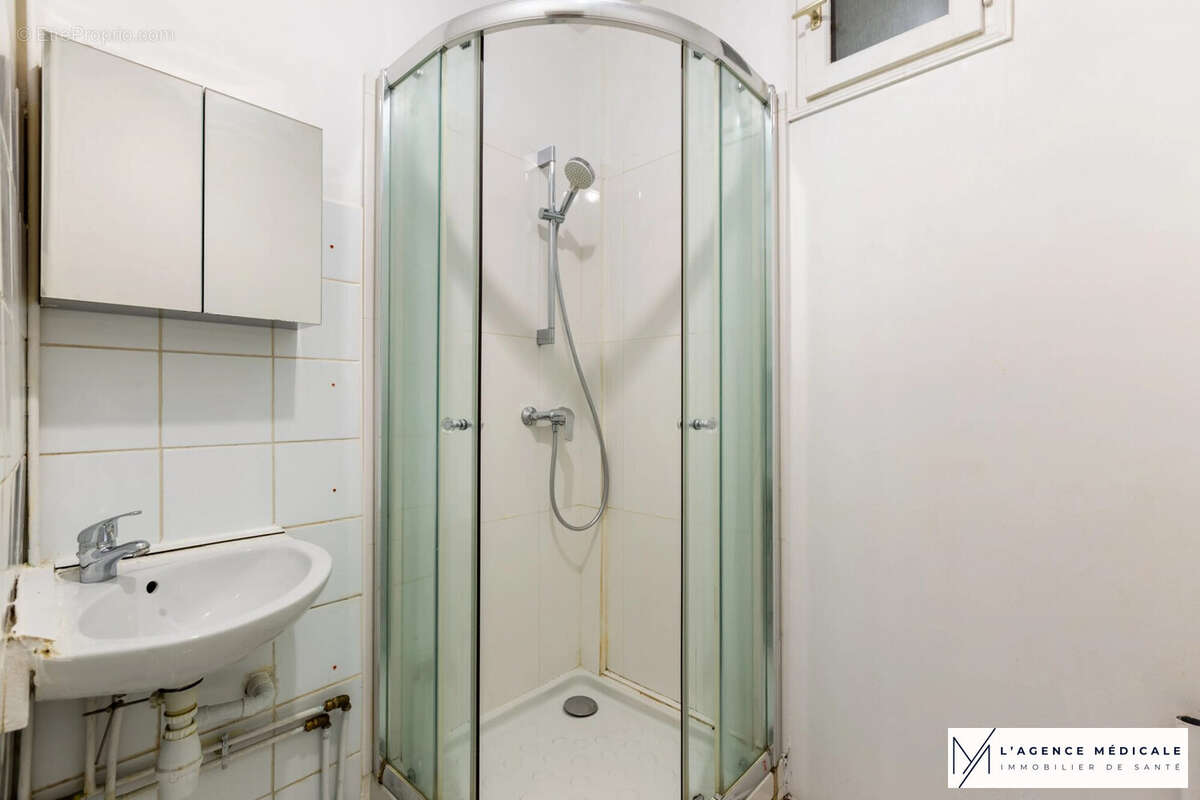 Commerce à PARIS-15E