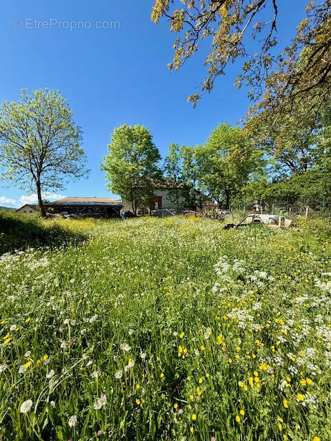 Maison à LA SOMMETTE