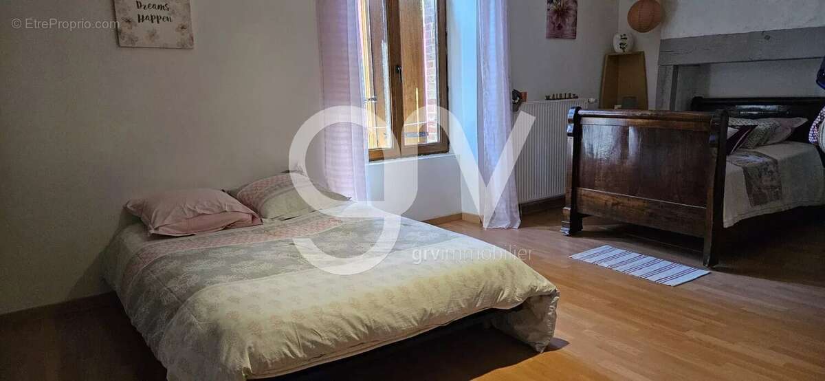 Appartement à LACAPELLE-DEL-FRAISSE